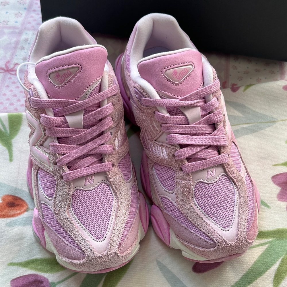New Balance 9060 Series "Sakura Pink" Colorway (Dad Shoes) - Picture 2 of 9